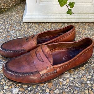 Mens vintage leather loafers worn distressed 9D